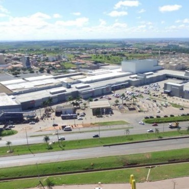 Estrutura Metálica de Shopping Centers em Cajamar - SP